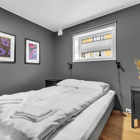 Modern Easy-living In Neighborhood * Tromso