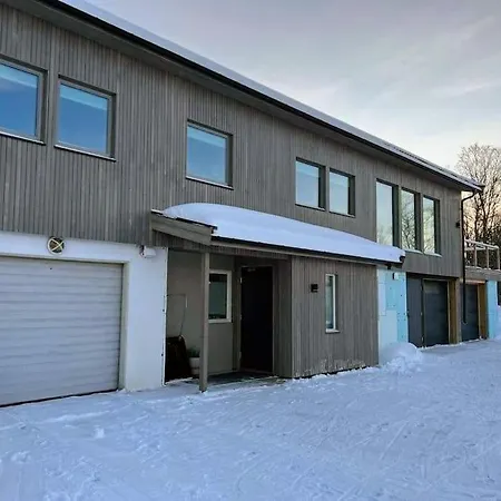 Modern Easy-living In Neighborhood Tromso