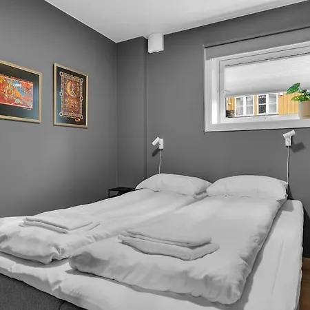 Modern Easy-living In Neighborhood Tromso