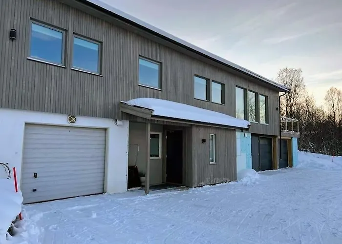 Modern Easy-living In Neighborhood Tromsø